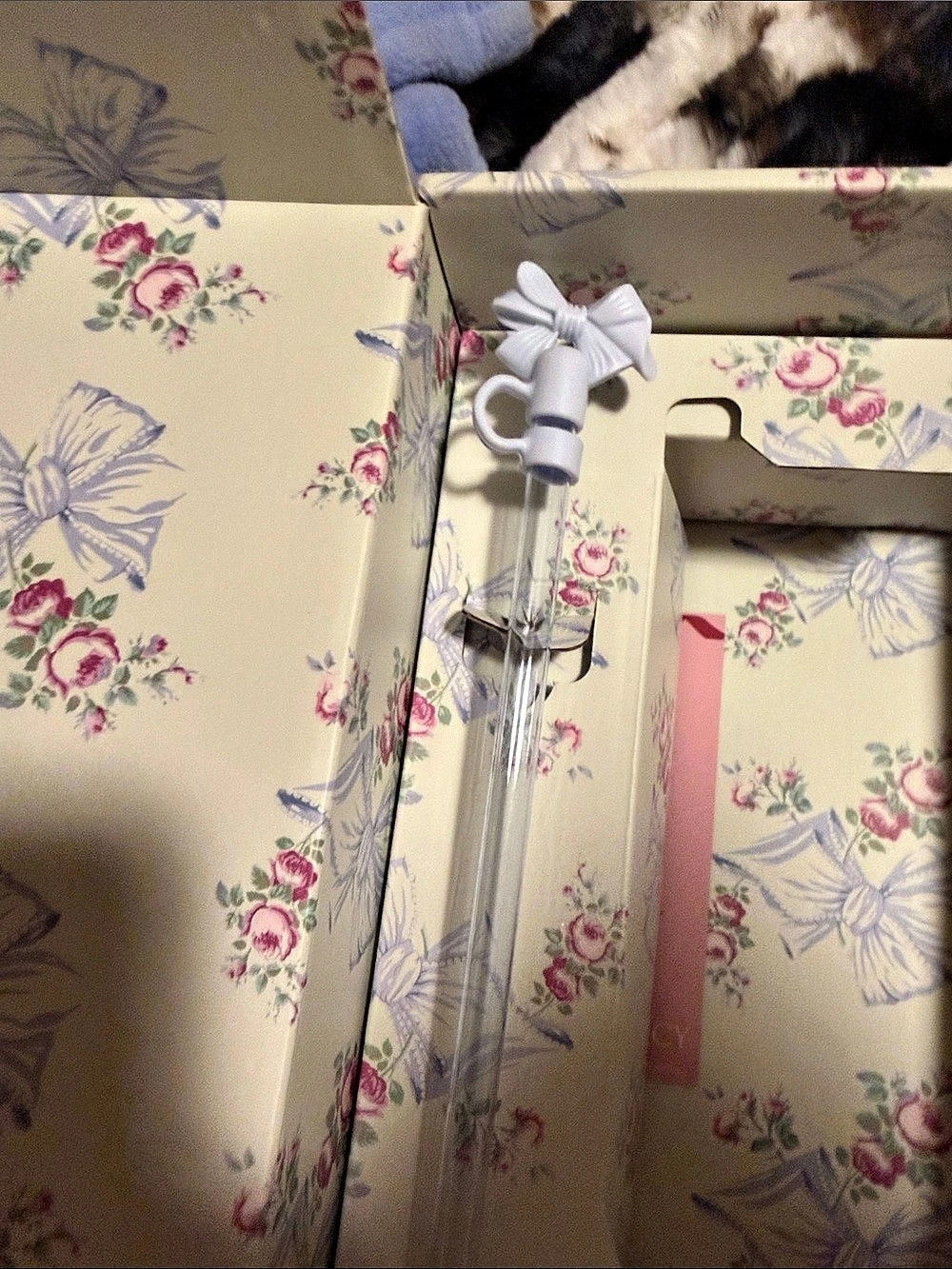 Stanley LoveShackFancy Floral Tumbler in Cream & Pink Like New - Picture 3 of 7